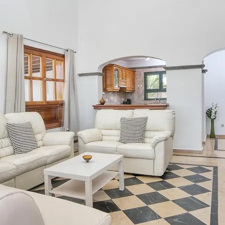 Casa Fatmar Montana Roja-piscina Privada Playa Blanca